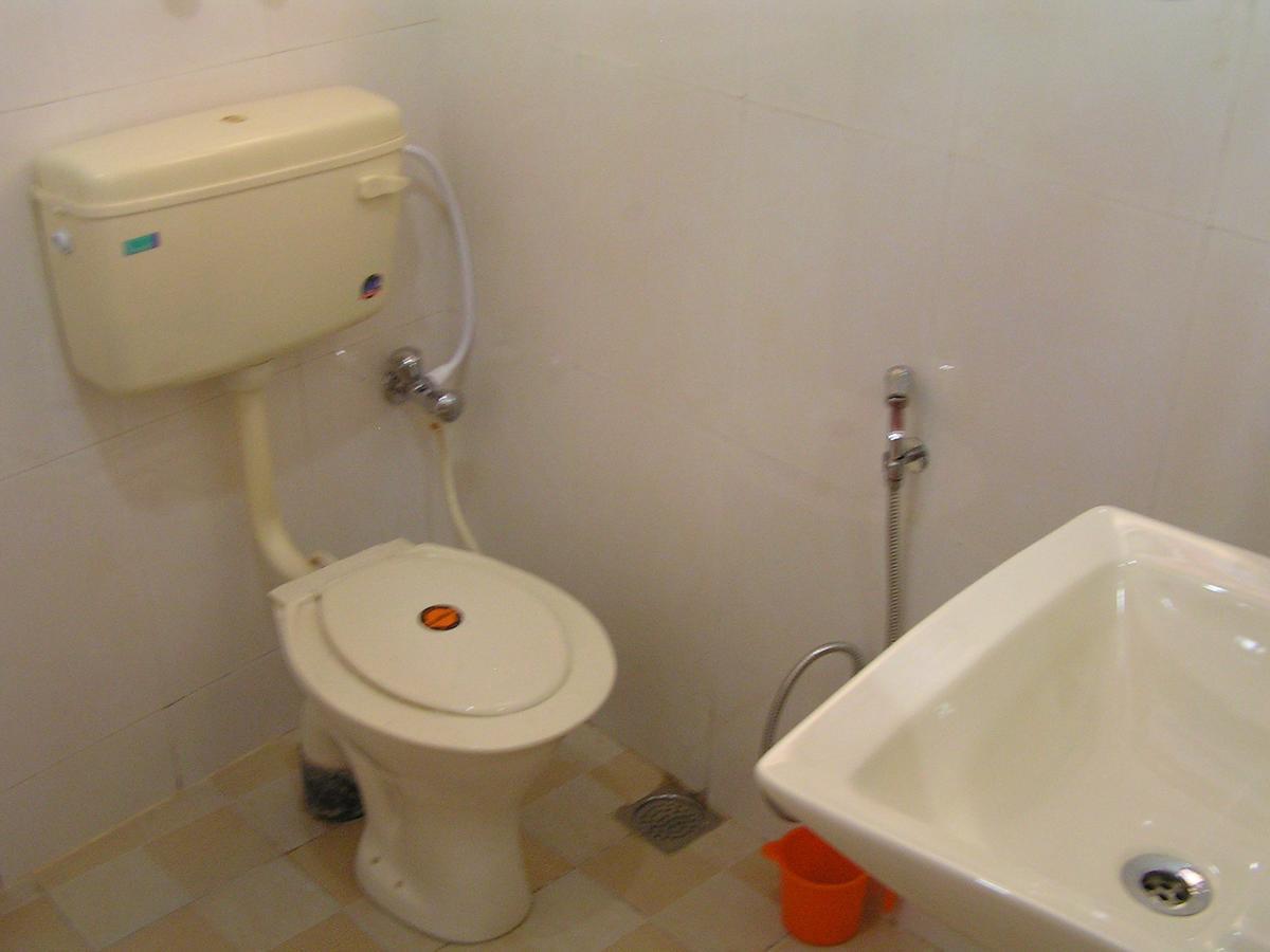 Howrah Guest House ศรีนาการ์ ภายนอก รูปภาพ