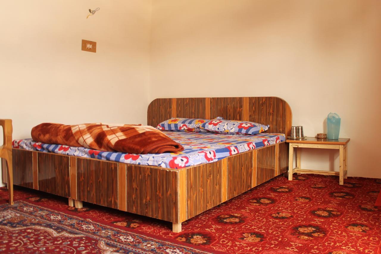 Howrah Guest House ศรีนาการ์ ภายนอก รูปภาพ
