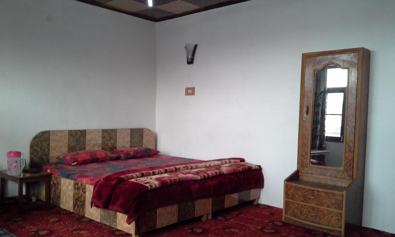 Howrah Guest House ศรีนาการ์ ภายนอก รูปภาพ
