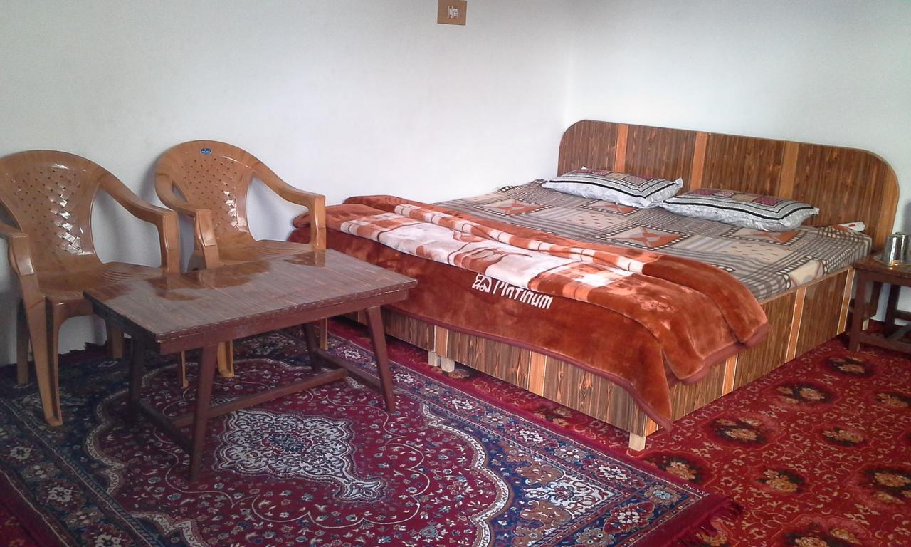 Howrah Guest House ศรีนาการ์ ภายนอก รูปภาพ