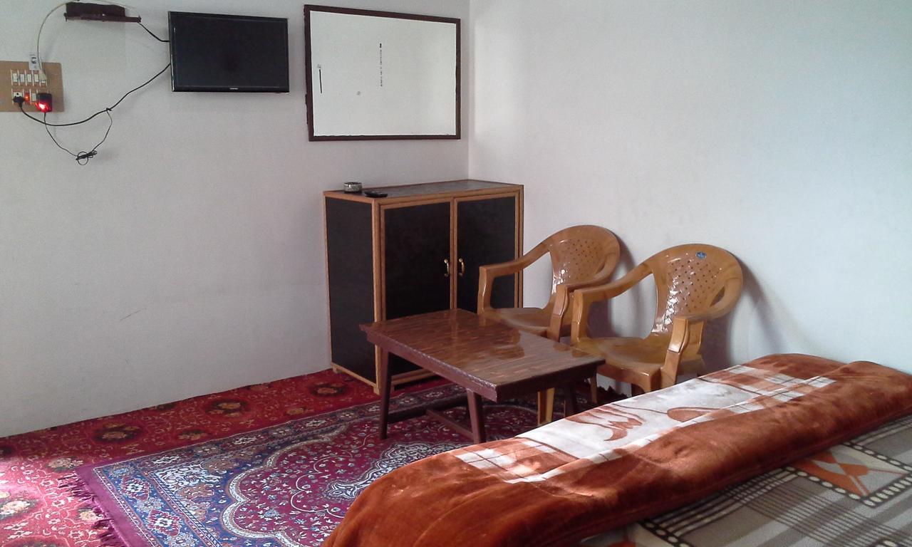 Howrah Guest House ศรีนาการ์ ภายนอก รูปภาพ