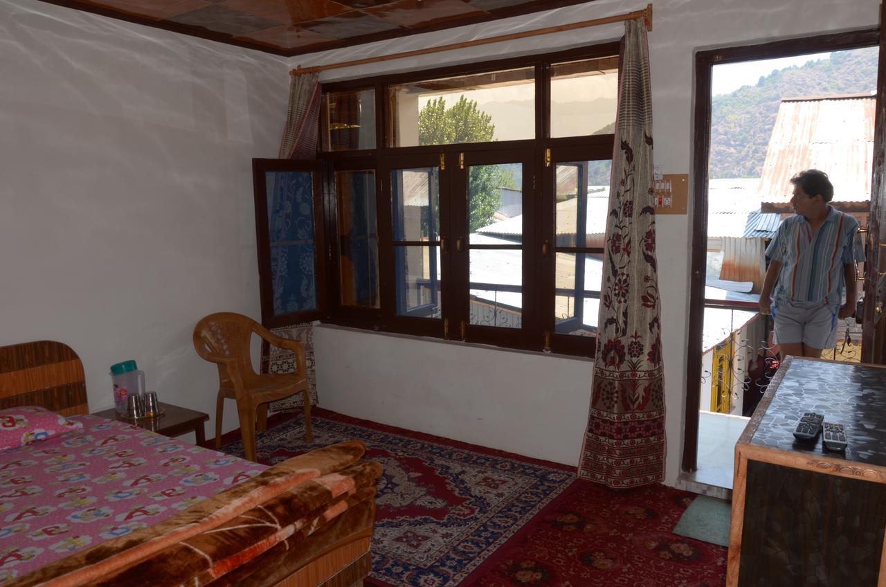 Howrah Guest House ศรีนาการ์ ภายนอก รูปภาพ